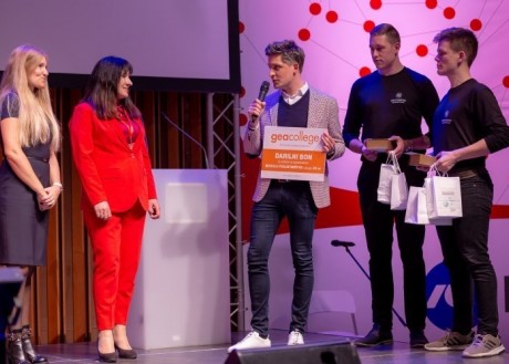 NAJUSPJEŠNIJA PODUZETNICA GODINE 2019 JE POSTALA PO IZBORU 500 PODUZETNICA KSENIJA POVŠE, DIREKTORICA SKI&SEA D.O.O.